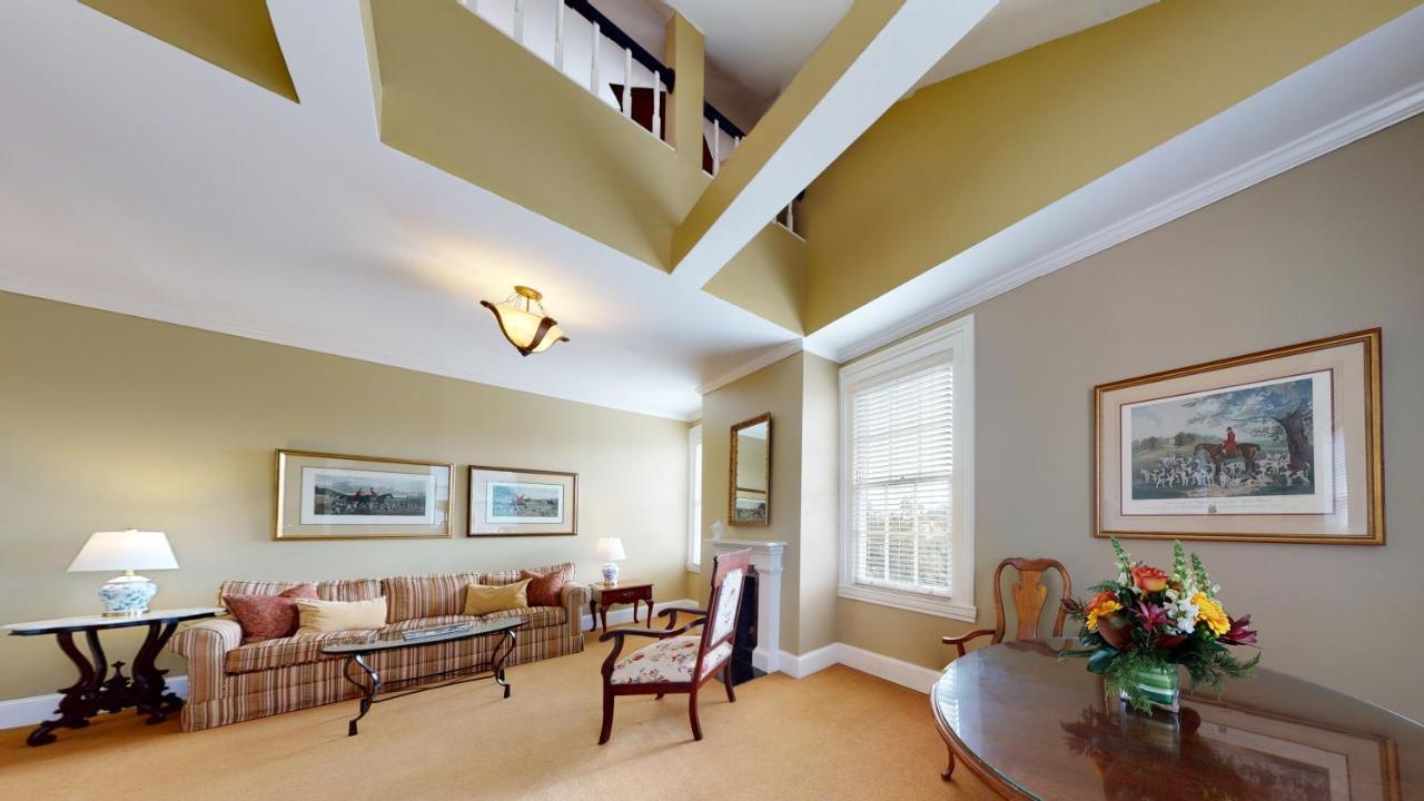 The Presidents' Quarters Inn