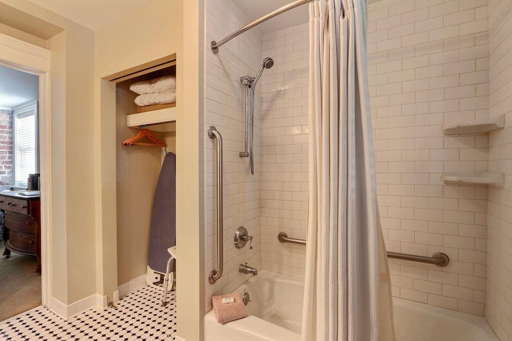 Inn The Presidents' Quarters Savannah