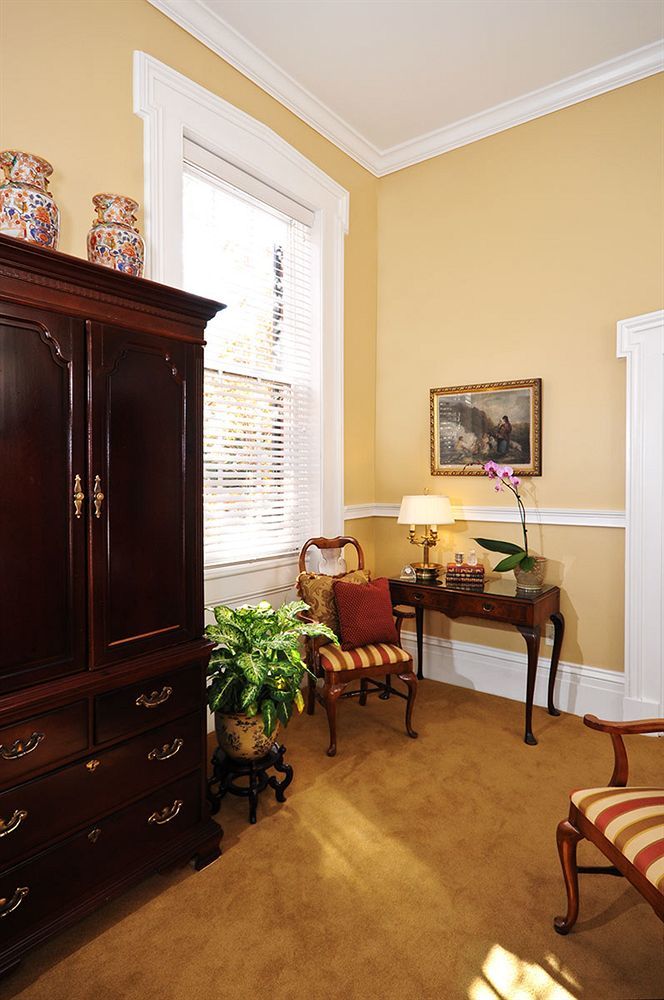 The Presidents' Quarters